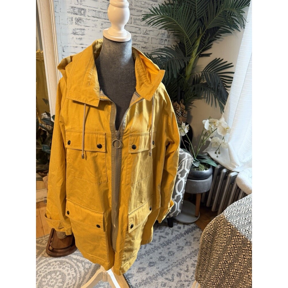 NWT $595 Belstaff Doveable Women’s Yellow Hooded Jacket Size IT 44/US10.